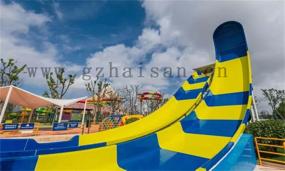 水上乐园规划中的项目建设如何保证进度和质量？
