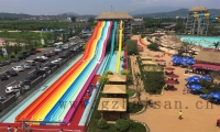 水上游乐设施供应商：打造欢乐水上世界